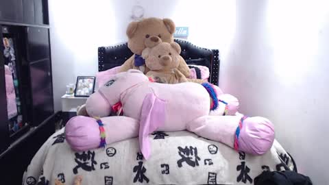 Snapshot of devi_black_13_ chatting on 8, 4, 2026 devi_black_13_ online show from 8, 4, 2026