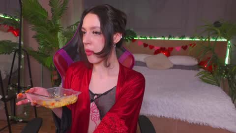 devilinee online show from 7, 2, 2025