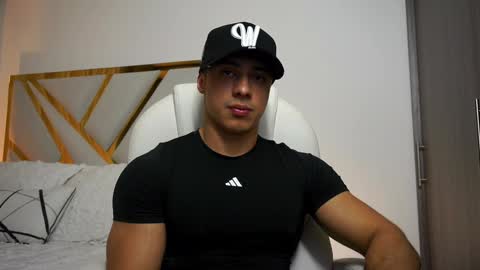 Devin Hunter online show from 4, 2, 2025