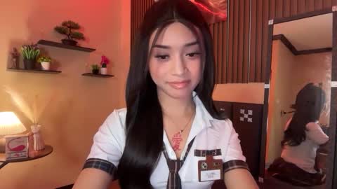 Snapshot of devine_goddessx chatting on 26, 9, 2025 Devine Greyson online show from 26, 9, 2025