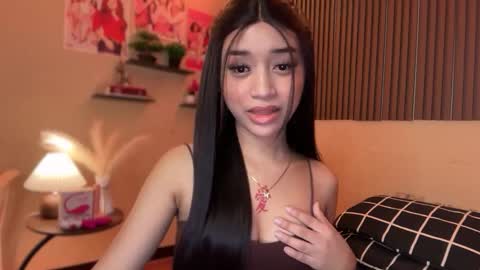 Snapshot of devine_goddessx chatting on 29, 10, 2025 Devine Greyson online show from 29, 10, 2025