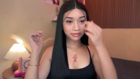 Snapshot of devine_goddessx chatting on 26, 11, 2025 Devine Greyson online show from 26, 11, 2025