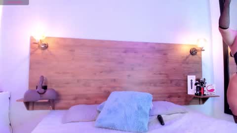 Snapshot of devoraevanss1 chatting on 11, 10, 2025 Mrs Devora online show from 11, 10, 2025