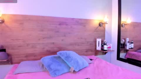 Snapshot of devoraevanss1 chatting on 30, 10, 2025 Mrs Devora online show from 30, 10, 2025