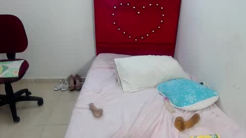 Snapshot of devorasexy2 chatting on 2, 2, 2025 Devora.. online show from 2, 2, 2025