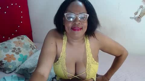 Snapshot of devorasexy2 chatting on 23, 11, 2025 Devora.. online show from 23, 11, 2025