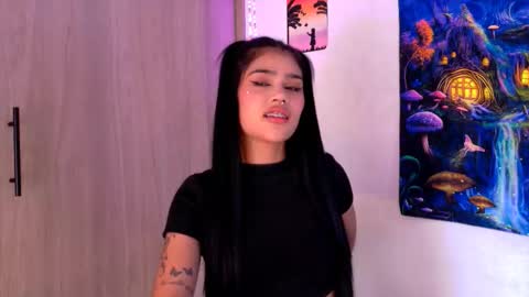 Snapshot of devours_fire chatting on 16, 11, 2025 Sara 3 online show from 16, 11, 2025