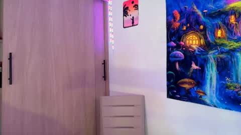 Snapshot of devours_fire chatting on 20, 11, 2025 Sara 3 online show from 20, 11, 2025