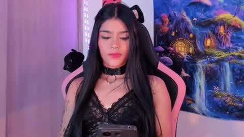 Snapshot of devours_fire chatting on 7, 1, 2026 Sara 3 online show from 7, 1, 2026