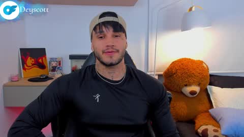 JULIAN online show from 6, 3, 2025