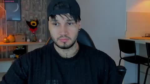 JULIAN online show from 8, 5, 2026