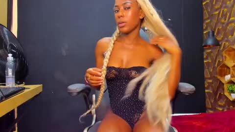 Snapshot of deyy_madisson chatting on 17, 12, 2024 Madisson online show from 17, 12, 2024