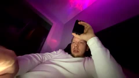 deznuts130 online show from 27, 1, 2025