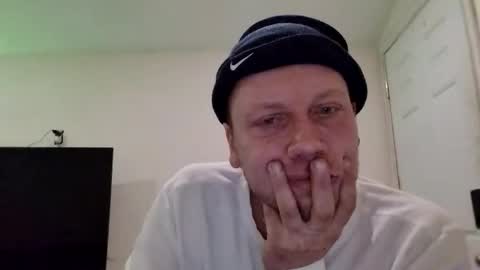 deznuts130 online show from 12, 2, 2026