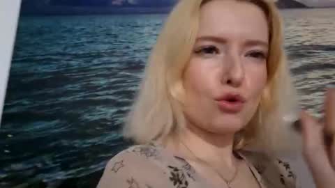 dgesika254182 online show from 26, 1, 2025