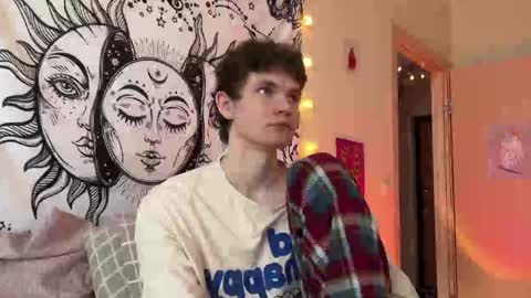 Snapshot of di_n_alex chatting on 24, 1, 2025 Di Alex online show from 24, 1, 2025