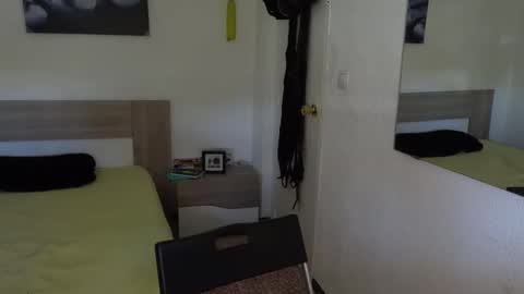 Snapshot of diamon_kataleya chatting on 3, 12, 2025 Melissa My schedule 10pm time Colombia online show from 3, 12, 2025