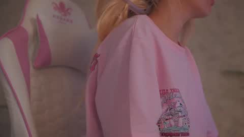 Snapshot of diamond_ava_ chatting on 10, 6, 2026 Thea online show from 10, 6, 2026