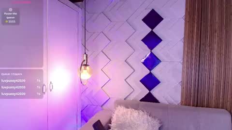 Camila and Megan online show from 19, 11, 2025