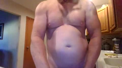 Snapshot of diamondchuck73 chatting on 14, 11, 2025 Diamondchuck73 online show from 14, 11, 2025