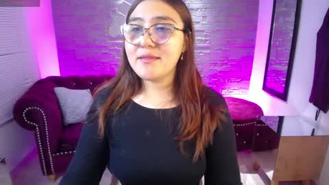 Snapshot of diamondfox_m chatting on 4, 5, 2026 Your Diamond online show from 4, 5, 2026