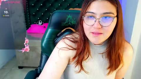 Snapshot of diamondfox_m chatting on 7, 6, 2026 Your Diamond online show from 7, 6, 2026