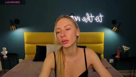 Diana  online show from 11, 10, 2025