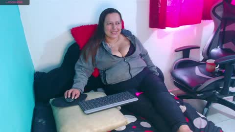 Diana Lozano online show from 12, 4, 2026