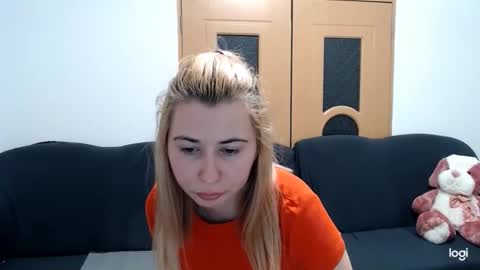 dianasmiey7 online show from 3, 3, 2025