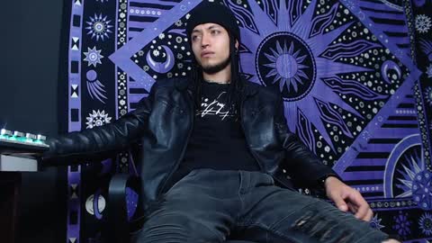 DICAPRIO online show from 11, 1, 2025