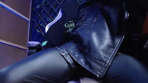 DICAPRIO online show from 5, 1, 2026