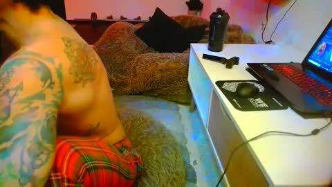 Snapshot of dickdamian_ chatting on 14, 12, 2024 Damin online show from 14, 12, 2024