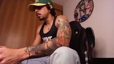 Snapshot of dickdamian_ chatting on 5, 10, 2025 Damin online show from 5, 10, 2025