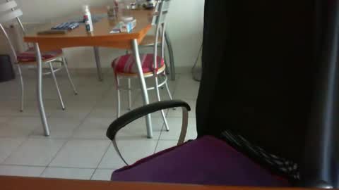 didonc from france..... online show from 19, 4, 2026