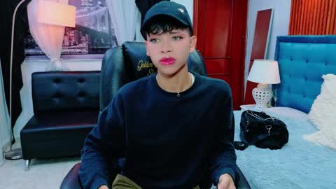  DILAN online show from 17, 5, 2026