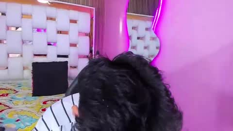 Dilanfiree online show from 8, 3, 2025