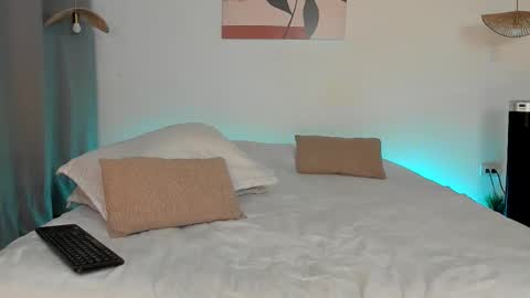 Dilarahkesh  online show from 10, 3, 2026