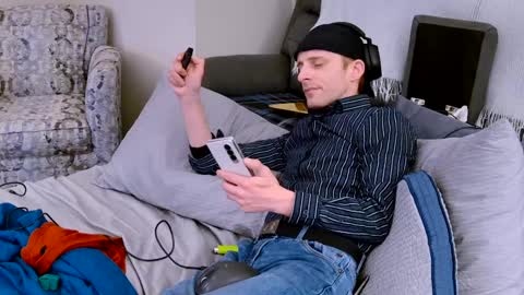 Dilldough405 online show from 22, 2, 2025