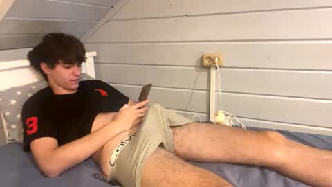 Snapshot of dimamozaev400 chatting on 5, 11, 2025 Dima online show from 5, 11, 2025