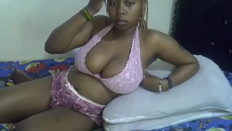 Snapshot of dime010 chatting on 13, 1, 2025 dime online show from 13, 1, 2025