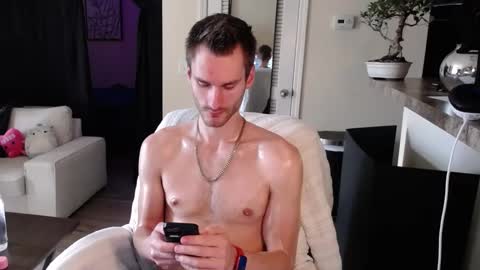 Meechii online show from 4, 2, 2025