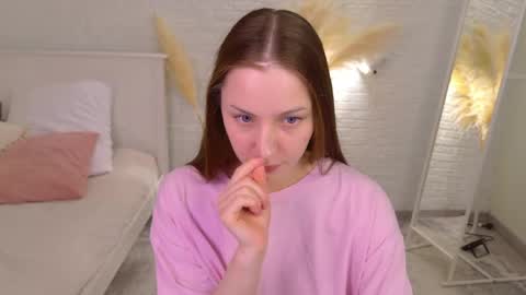 Snapshot of dina_peach chatting on 6, 6, 2026 Dina online show from 6, 6, 2026
