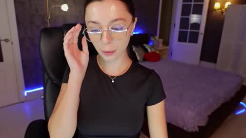 dinacandy online show from 30, 9, 2025