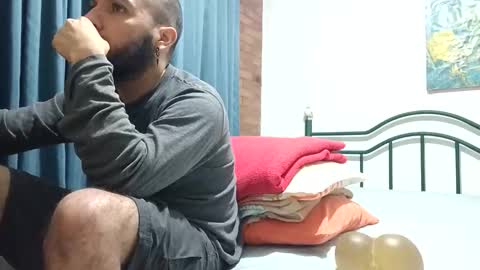 Snapshot of dinchtcams chatting on 9, 6, 2026 Dincht online show from 9, 6, 2026