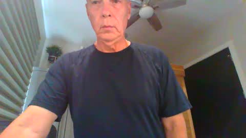 Snapshot of dinger524678 chatting on 12, 5, 2026 dinger524678 online show from 12, 5, 2026