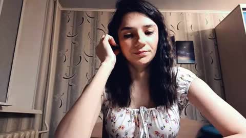 dinorahfleeks online show from 9, 3, 2026