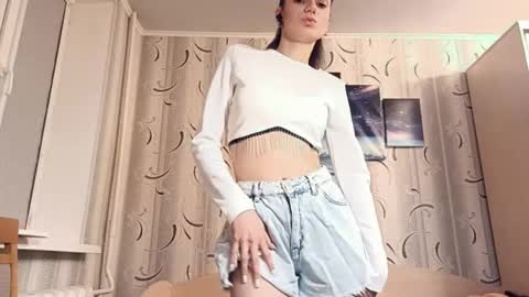 dinorahfleeks online show from 12, 3, 2026