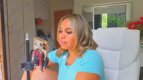 diosadeluniverso_ online show from 2, 3, 2026