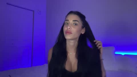 Diriany Isabel online show from 3, 11, 2025