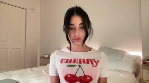 Diriany Isabel online show from 1, 12, 2025